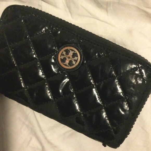 Tory Burch Alice Quilted Black Wallet Please Read Discription - Picture 1 of 7